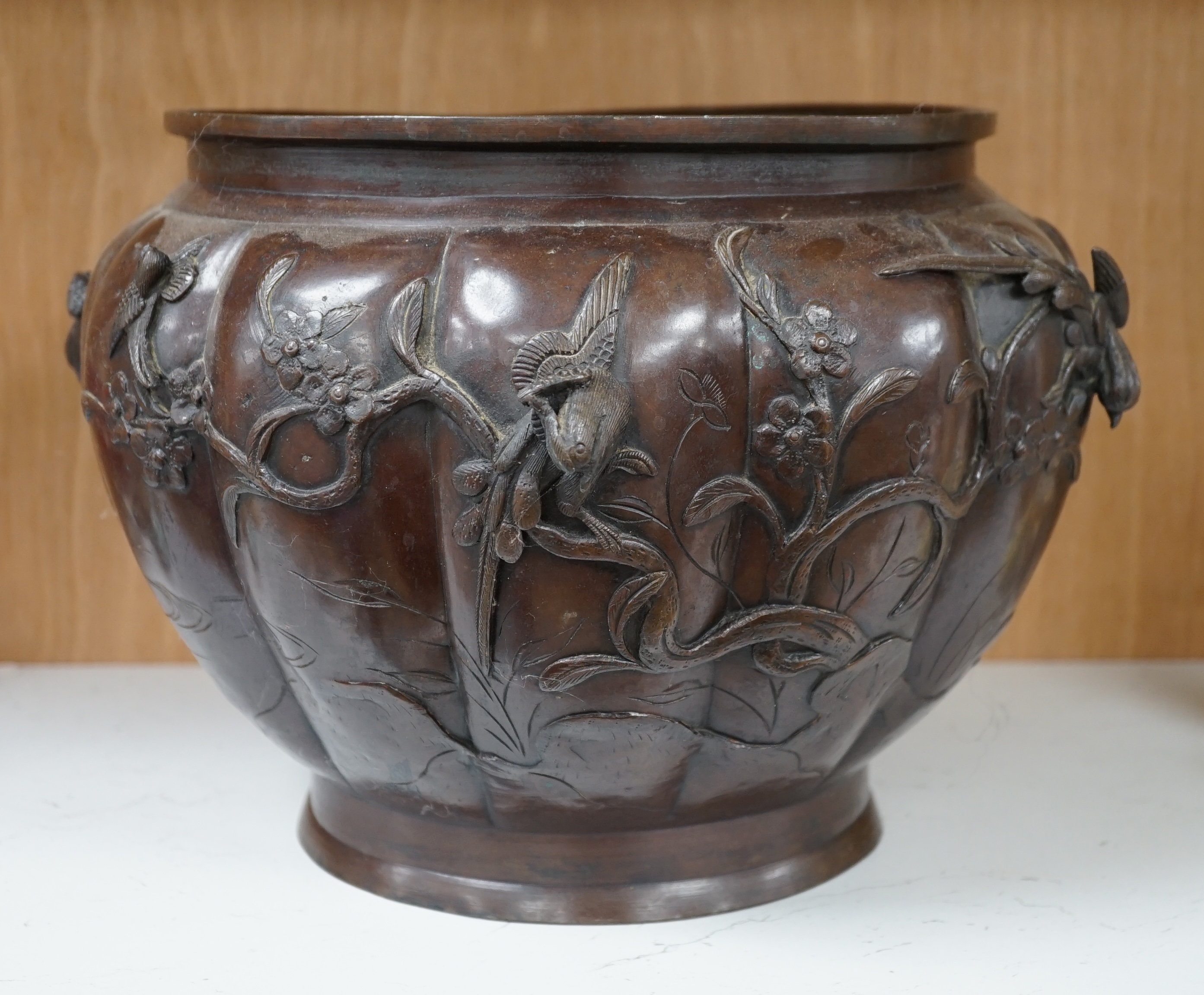 A Japanese late Meiji period bronze jardiniere, 22cm. Condition - fair